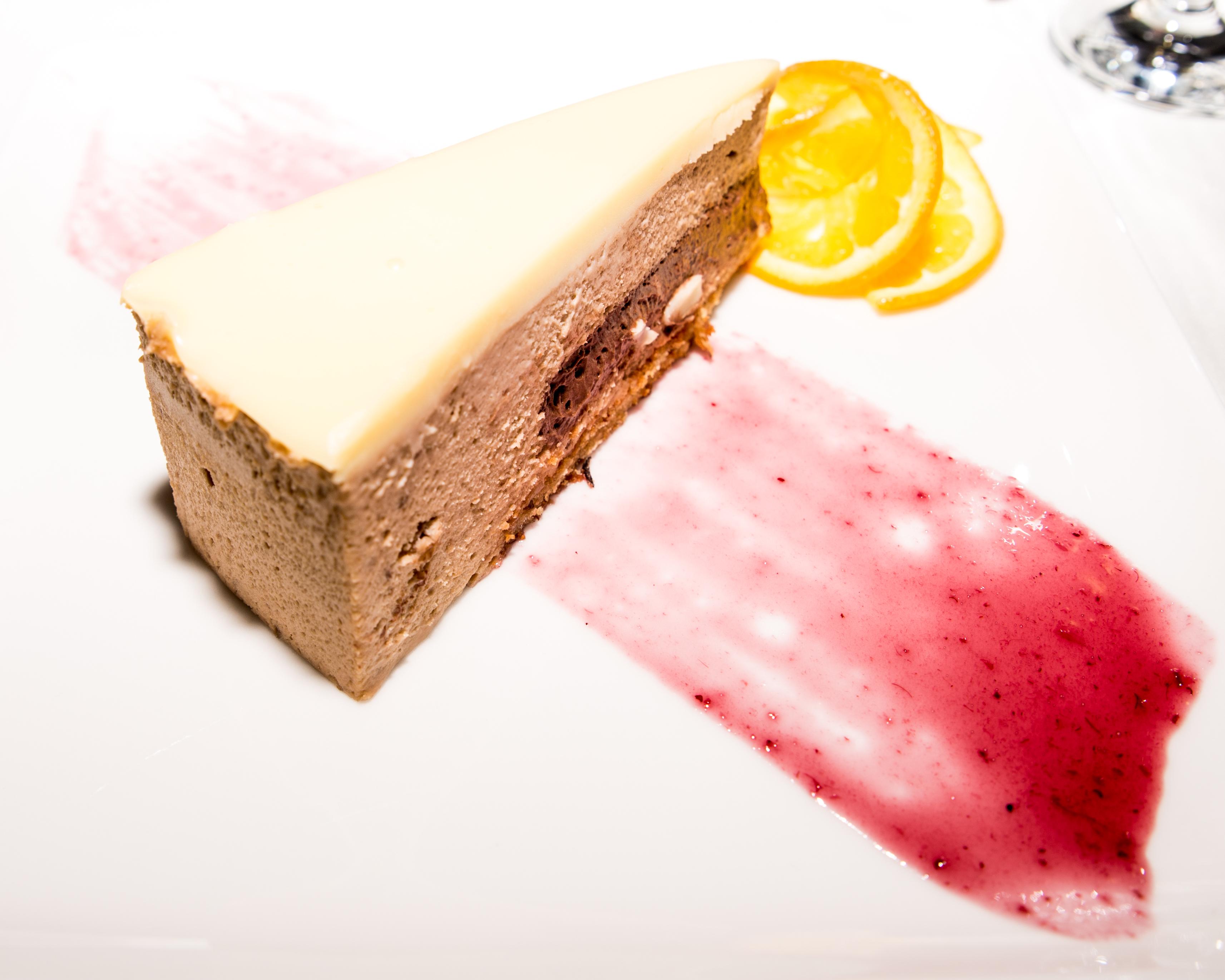 拉顿广场酒店 塞拉耶佛 外观 照片 A cheesecake