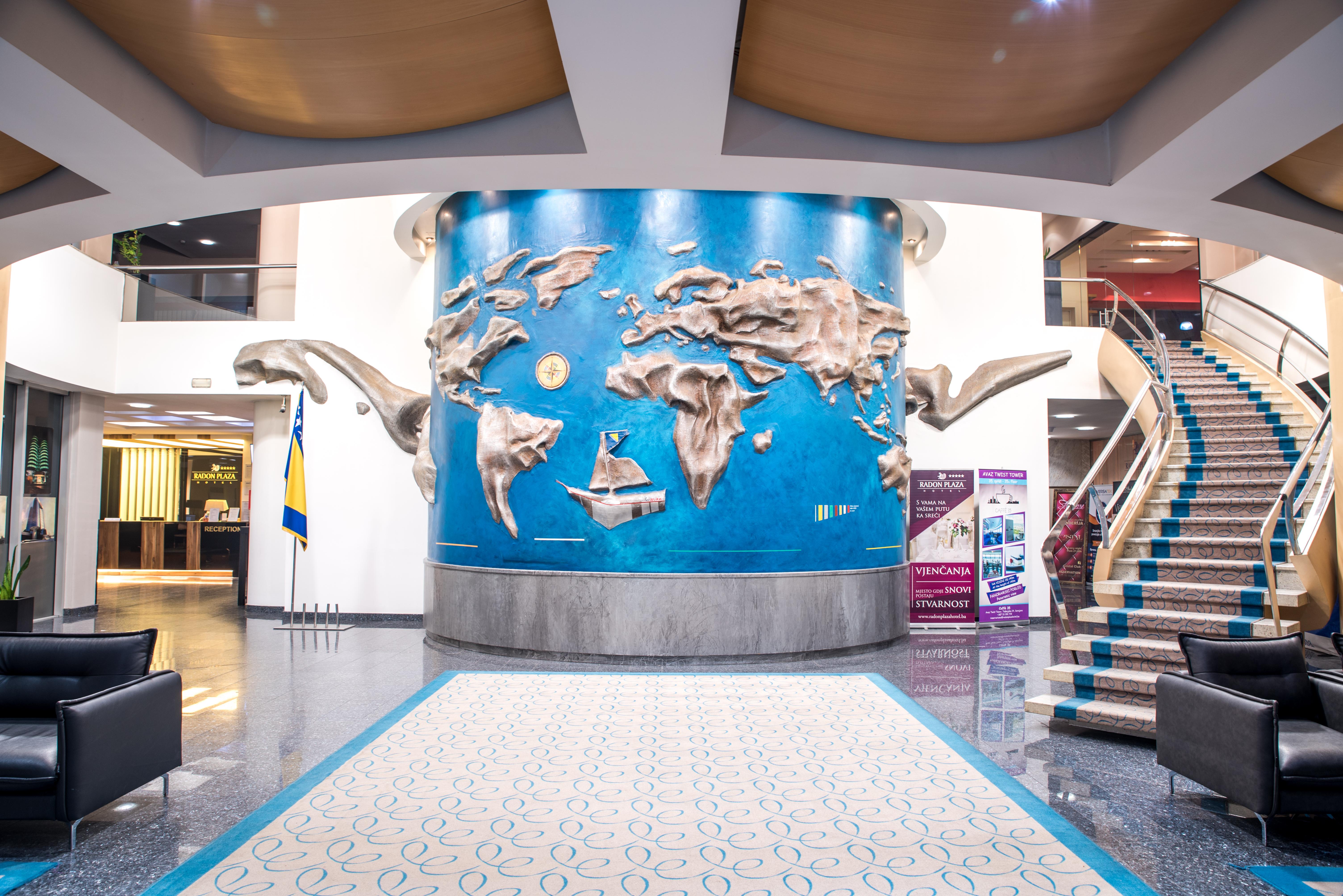 拉顿广场酒店 塞拉耶佛 外观 照片 Interior of the International Center